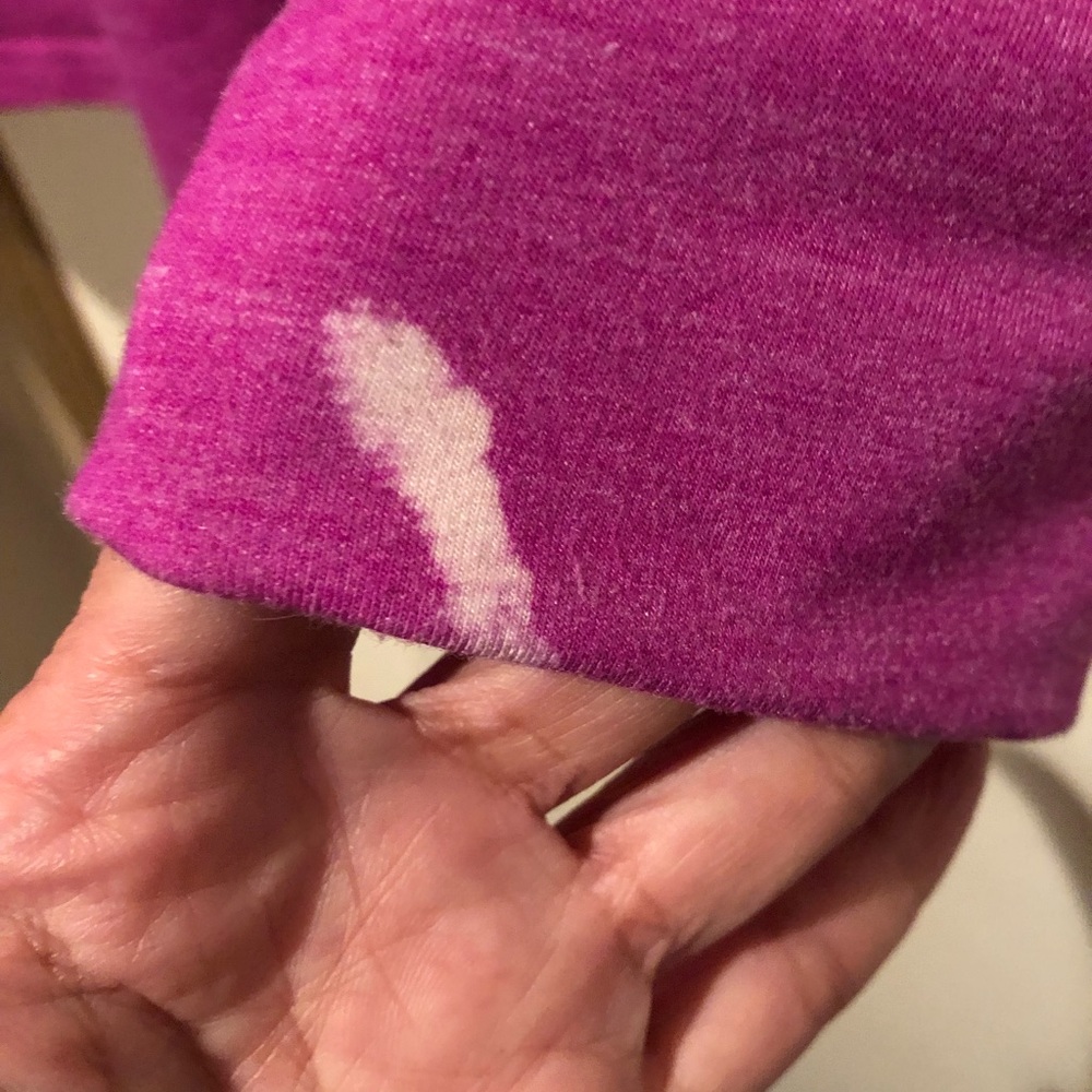 Roots 73 Fuschia Pink Hoodie Womens Wear Size Medium - Has Stain - Picture 9 of 9